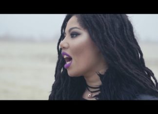 Caroline Egonu – Наче вогонь Caroline Egonu - Музичний берег